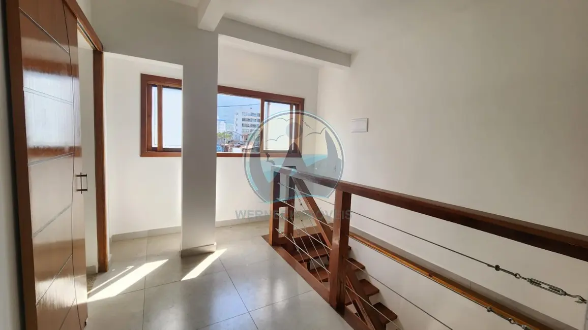Foto 5 de Casa com 6 quartos à venda, 300m2 em Ubatuba - SP