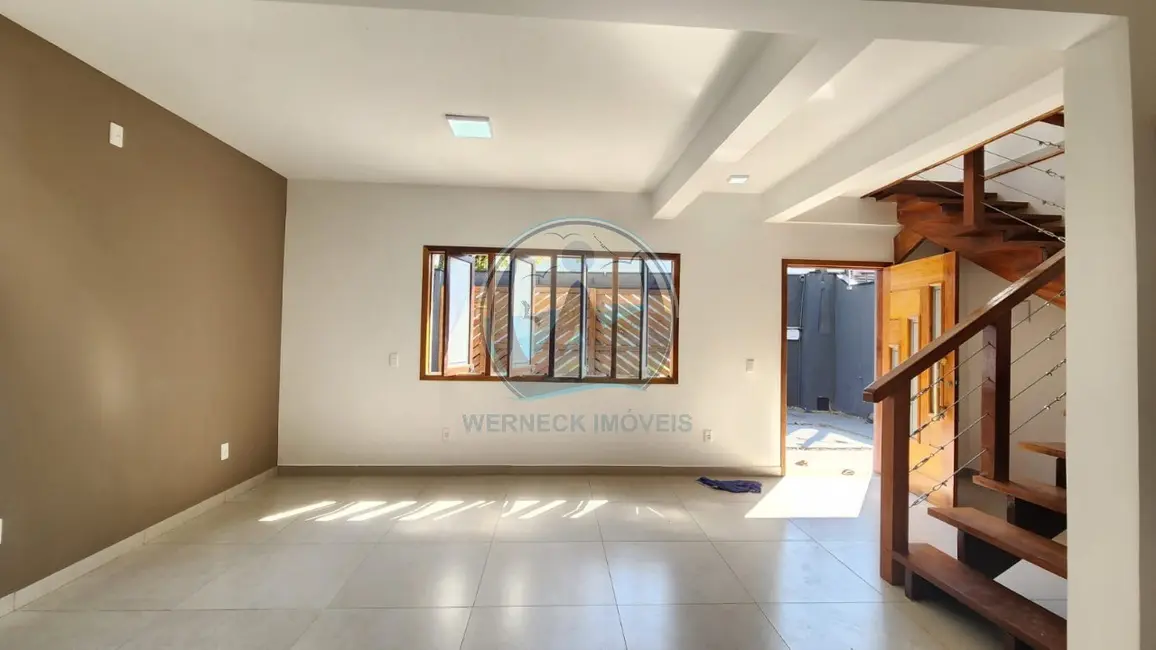 Foto 3 de Casa com 6 quartos à venda, 300m2 em Ubatuba - SP