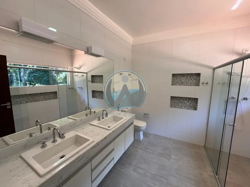 Foto 7 de Casa com 6 quartos à venda, 753m2 em Ubatuba - SP