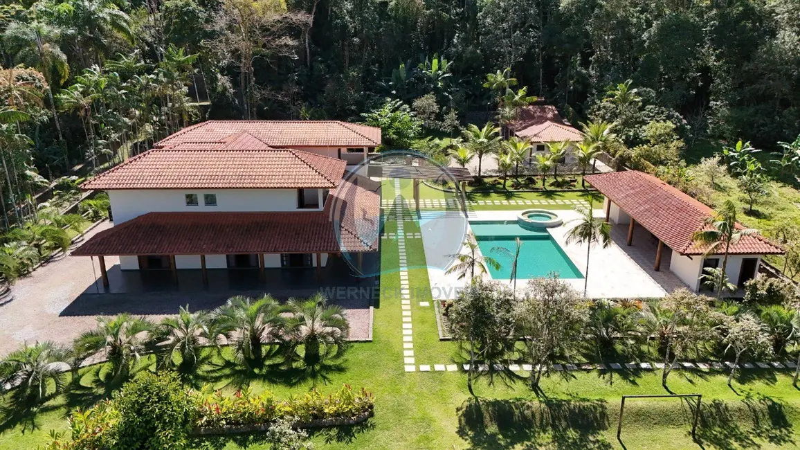 Foto 1 de Casa com 6 quartos à venda, 753m2 em Ubatuba - SP