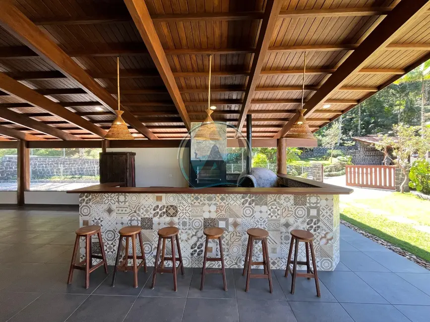 Foto 5 de Casa com 6 quartos à venda, 753m2 em Ubatuba - SP