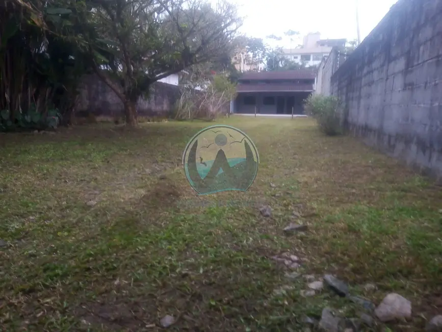 Casa com 2 quartos à venda, 400m2 em Centro, Ubatuba - SP - imagem 3 Foto 3 de Casa com 2 quartos à venda, 400m2 em Centro, Ubatuba - SP