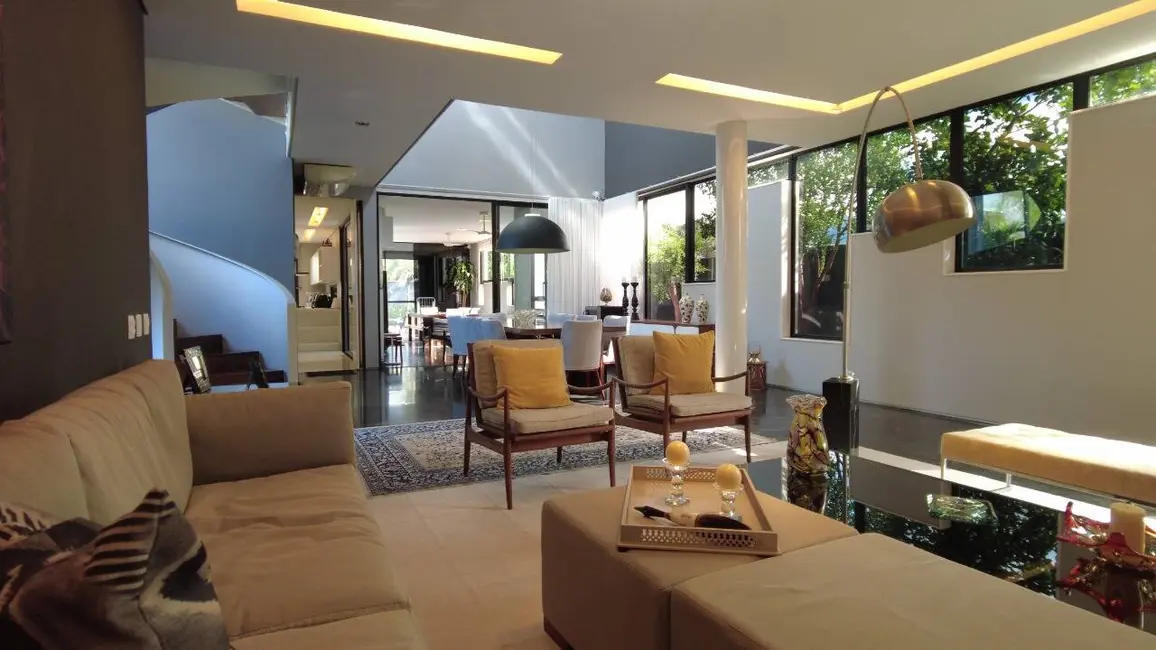Foto 2 de Casa de Condomínio com 4 quartos à venda e para alugar, 900m2 em Barra da Tijuca, Rio De Janeiro - RJ