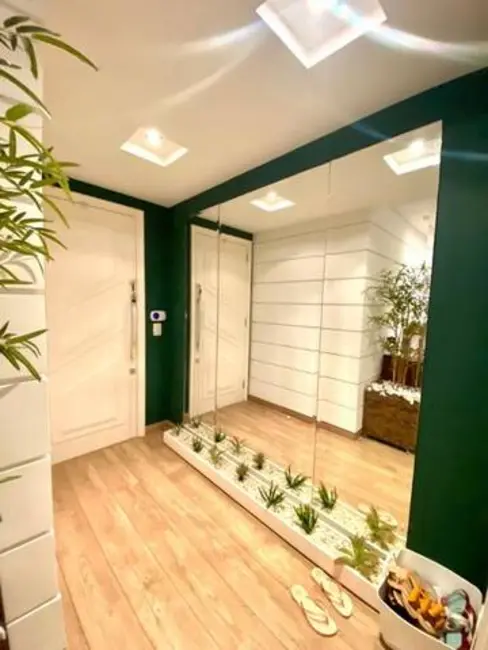 Apartamento com 2 quartos à venda, 70m2 em Barra da Tijuca, Rio De Janeiro - RJ - imagem 5 Foto 5 de Apartamento com 2 quartos à venda, 70m2 em Barra da Tijuca, Rio De Janeiro - RJ