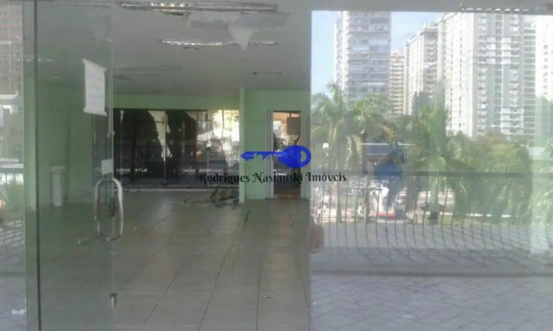 Sala Comercial à venda e para alugar, 150m2 em Barra da Tijuca, Rio De Janeiro - RJ - imagem 6 Foto 6 de Sala Comercial à venda e para alugar, 150m2 em Barra da Tijuca, Rio De Janeiro - RJ