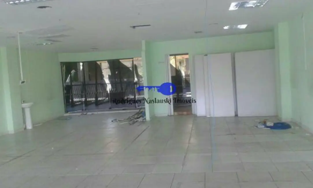 Sala Comercial à venda e para alugar, 150m2 em Barra da Tijuca, Rio De Janeiro - RJ - imagem 4 Foto 4 de Sala Comercial à venda e para alugar, 150m2 em Barra da Tijuca, Rio De Janeiro - RJ