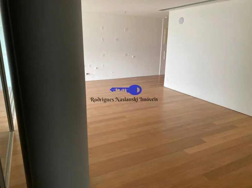 Apartamento com 1 quarto à venda, 133m2 em Barra da Tijuca, Rio De Janeiro - RJ - imagem 9 Foto 9 de Apartamento com 1 quarto à venda, 133m2 em Barra da Tijuca, Rio De Janeiro - RJ