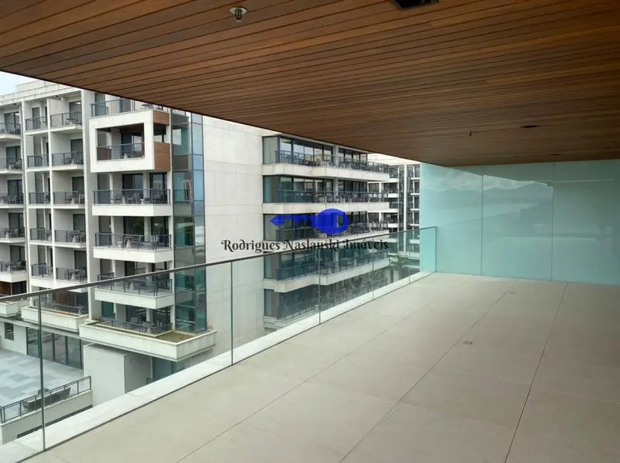 Apartamento com 1 quarto à venda, 133m2 em Barra da Tijuca, Rio De Janeiro - RJ - imagem 4 Foto 4 de Apartamento com 1 quarto à venda, 133m2 em Barra da Tijuca, Rio De Janeiro - RJ