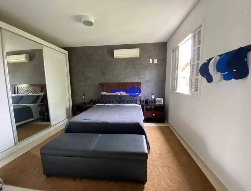 Casa com 6 quartos à venda, 405m2 em Barra da Tijuca, Rio De Janeiro - RJ - imagem 9 Foto 9 de Casa com 6 quartos à venda, 405m2 em Barra da Tijuca, Rio De Janeiro - RJ