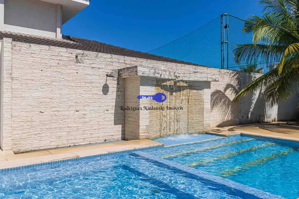 Casa com 5 quartos à venda e para alugar, 1800m2 em Barra da Tijuca, Rio De Janeiro - RJ - imagem 4 Foto 4 de Casa com 5 quartos à venda e para alugar, 1800m2 em Barra da Tijuca, Rio De Janeiro - RJ
