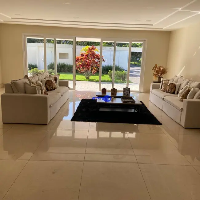 Casa com 5 quartos à venda e para alugar, 1800m2 em Barra da Tijuca, Rio De Janeiro - RJ - imagem 7 Foto 7 de Casa com 5 quartos à venda e para alugar, 1800m2 em Barra da Tijuca, Rio De Janeiro - RJ