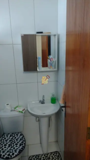 Foto 9 de Casa com 2 quartos à venda, 85m2 em Cabo Frio - RJ