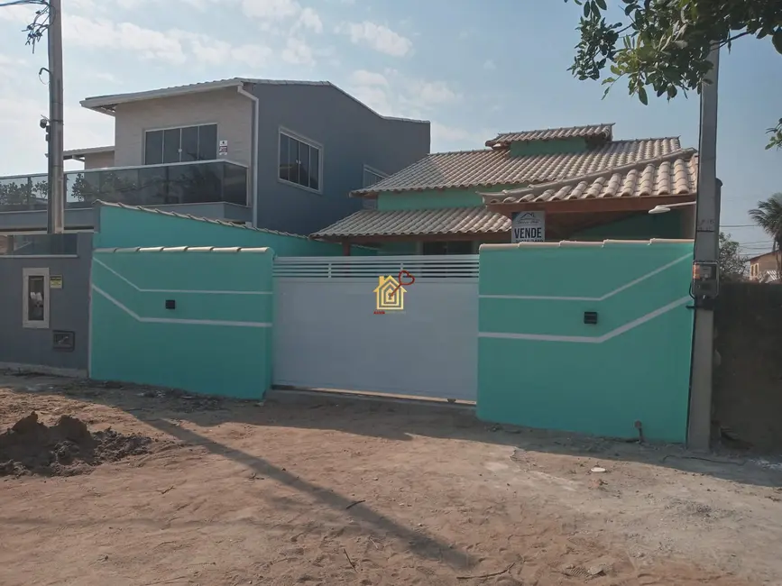 Casa de Condomínio com 2 quartos à venda, 75m2 em Cabo Frio - RJ - imagem 3 Foto 3 de Casa de Condomínio com 2 quartos à venda, 75m2 em Cabo Frio - RJ