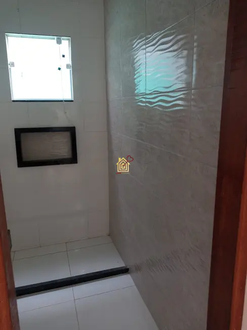 Casa de Condomínio com 2 quartos à venda, 75m2 em Cabo Frio - RJ - imagem 6 Foto 6 de Casa de Condomínio com 2 quartos à venda, 75m2 em Cabo Frio - RJ