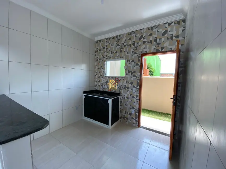Casa de Condomínio com 2 quartos à venda, 54m2 em Cabo Frio - RJ - imagem 4 Foto 4 de Casa de Condomínio com 2 quartos à venda, 54m2 em Cabo Frio - RJ
