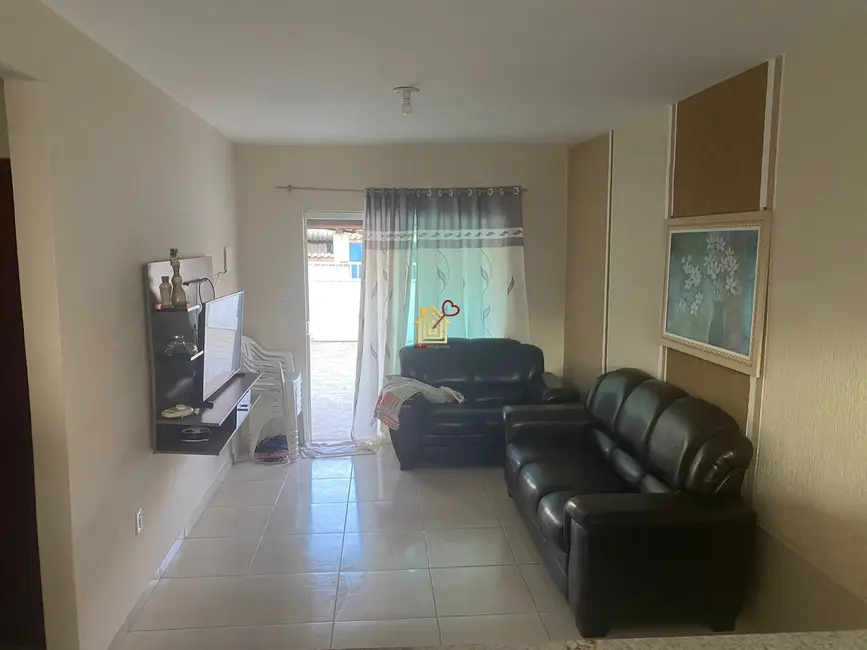 Casa com 2 quartos à venda, 70m2 em Cabo Frio - RJ - imagem 2 Foto 2 de Casa com 2 quartos à venda, 70m2 em Cabo Frio - RJ