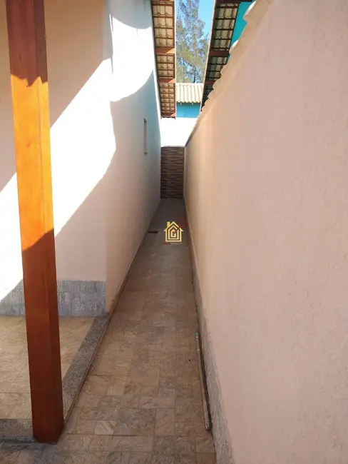 Casa com 2 quartos à venda, 60m2 em Cabo Frio - RJ - imagem 3 Foto 3 de Casa com 2 quartos à venda, 60m2 em Cabo Frio - RJ