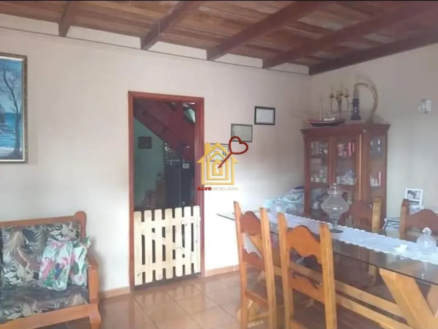 Foto 5 de Casa com 2 quartos à venda, 200m2 em Cabo Frio - RJ