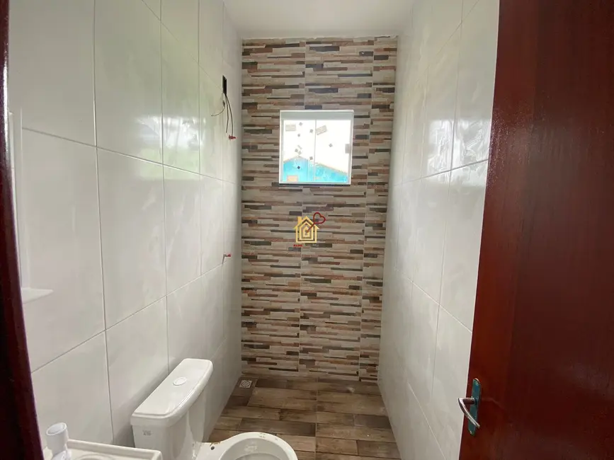 Casa de Condomínio com 2 quartos à venda, 65m2 em Cabo Frio - RJ - imagem 3 Foto 3 de Casa de Condomínio com 2 quartos à venda, 65m2 em Cabo Frio - RJ