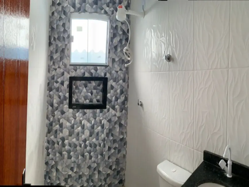 Foto 4 de Casa de Condomínio com 2 quartos à venda, 48m2 em Cabo Frio - RJ