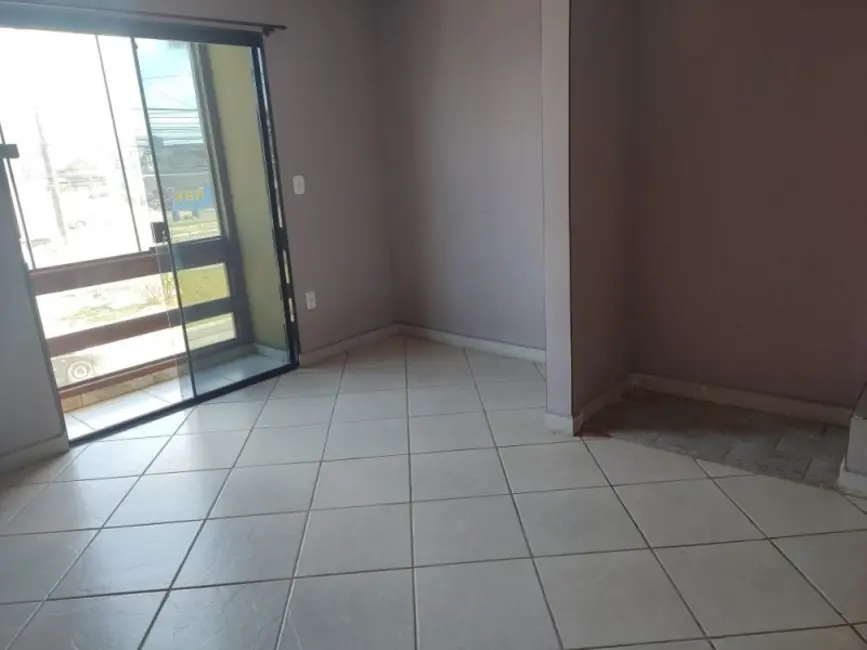 Foto 2 de Casa com 2 quartos à venda, 80m2 em Cabo Frio - RJ
