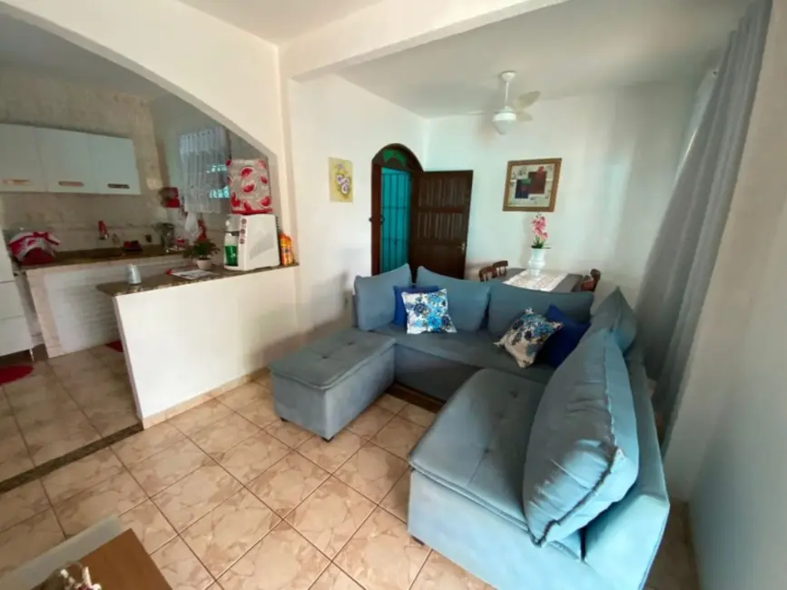 Foto 2 de Casa com 3 quartos à venda, 130m2 em Cabo Frio - RJ