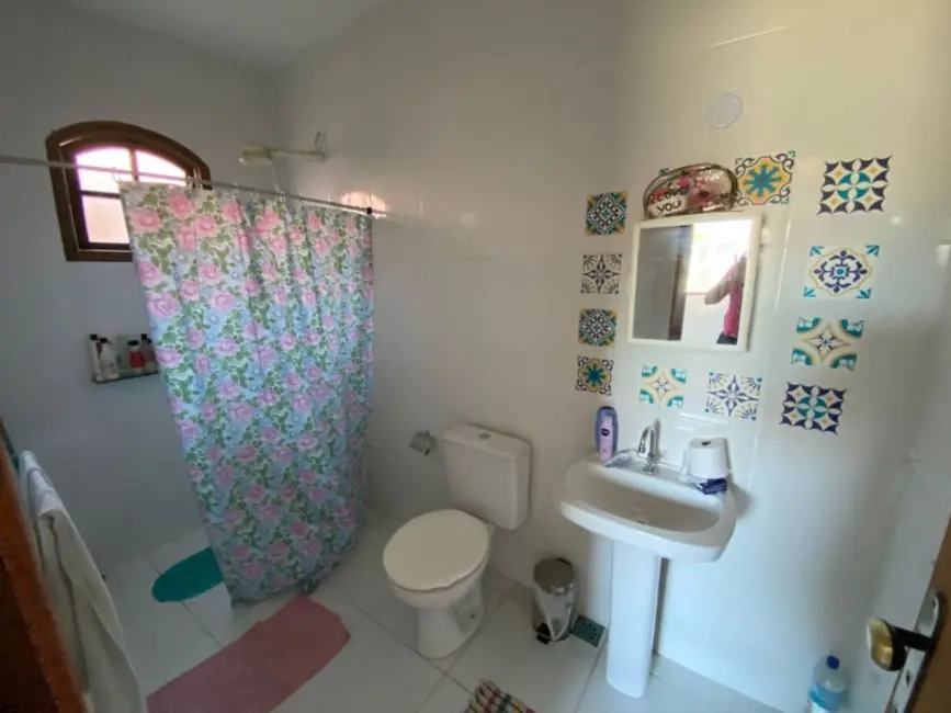 Foto 2 de Casa de Condomínio com 3 quartos à venda, 110m2 em Cabo Frio - RJ