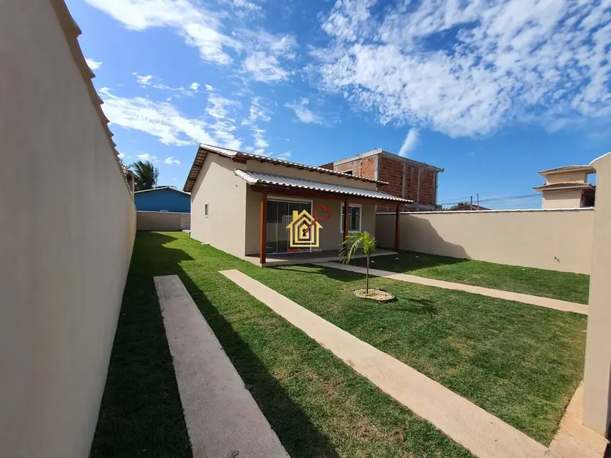 Foto 1 de Casa de Condomínio com 3 quartos à venda, 110m2 em Cabo Frio - RJ