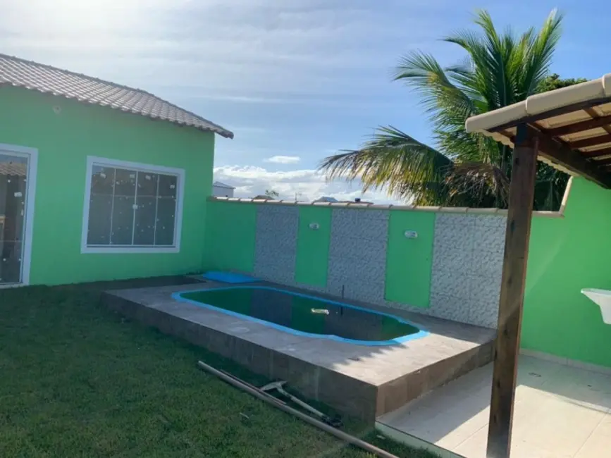 Foto 1 de Casa de Condomínio com 2 quartos à venda, 50m2 em Cabo Frio - RJ