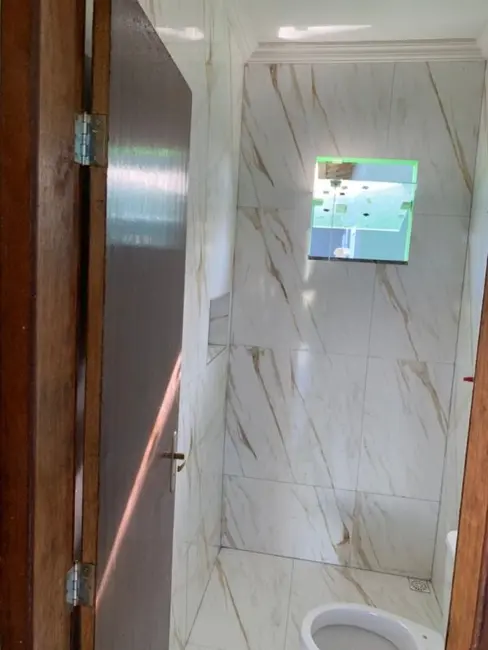Foto 2 de Casa de Condomínio com 2 quartos à venda, 50m2 em Cabo Frio - RJ