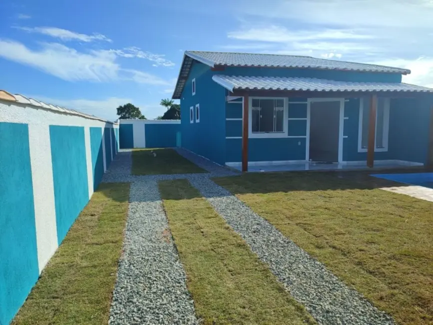 Foto 1 de Casa de Condomínio com 2 quartos à venda, 60m2 em Cabo Frio - RJ
