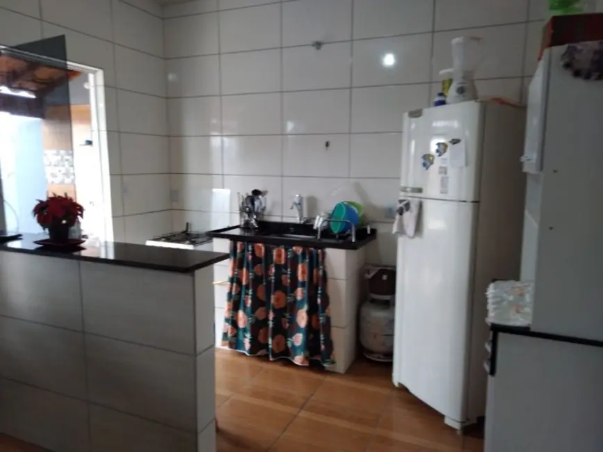 Foto 2 de Casa de Condomínio com 1 quarto à venda, 35m2 em Cabo Frio - RJ