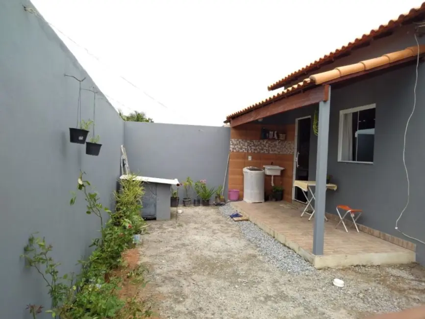 Foto 1 de Casa de Condomínio com 1 quarto à venda, 35m2 em Cabo Frio - RJ