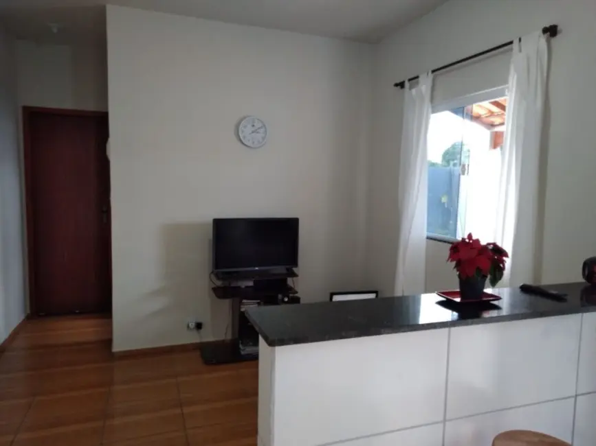 Foto 3 de Casa de Condomínio com 1 quarto à venda, 35m2 em Cabo Frio - RJ