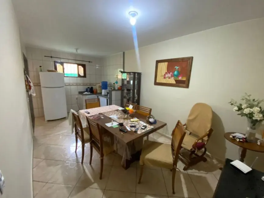 Foto 4 de Casa com 2 quartos à venda, 160m2 em Cabo Frio - RJ