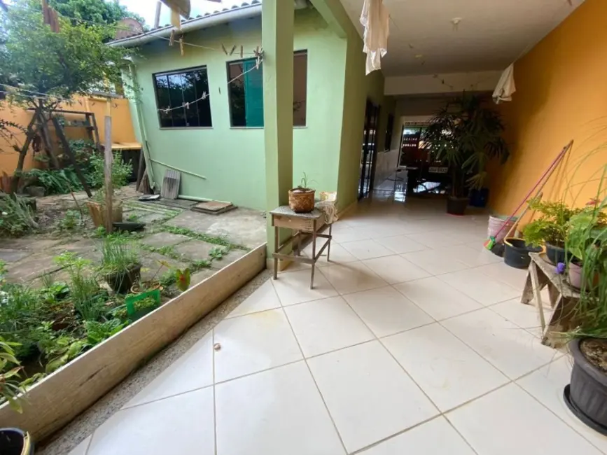 Foto 3 de Casa com 2 quartos à venda, 160m2 em Cabo Frio - RJ