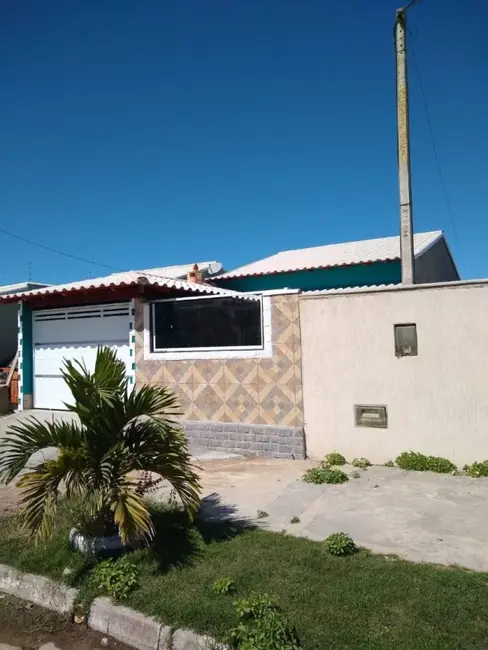 Foto 1 de Casa com 2 quartos à venda, 64m2 em Cabo Frio - RJ