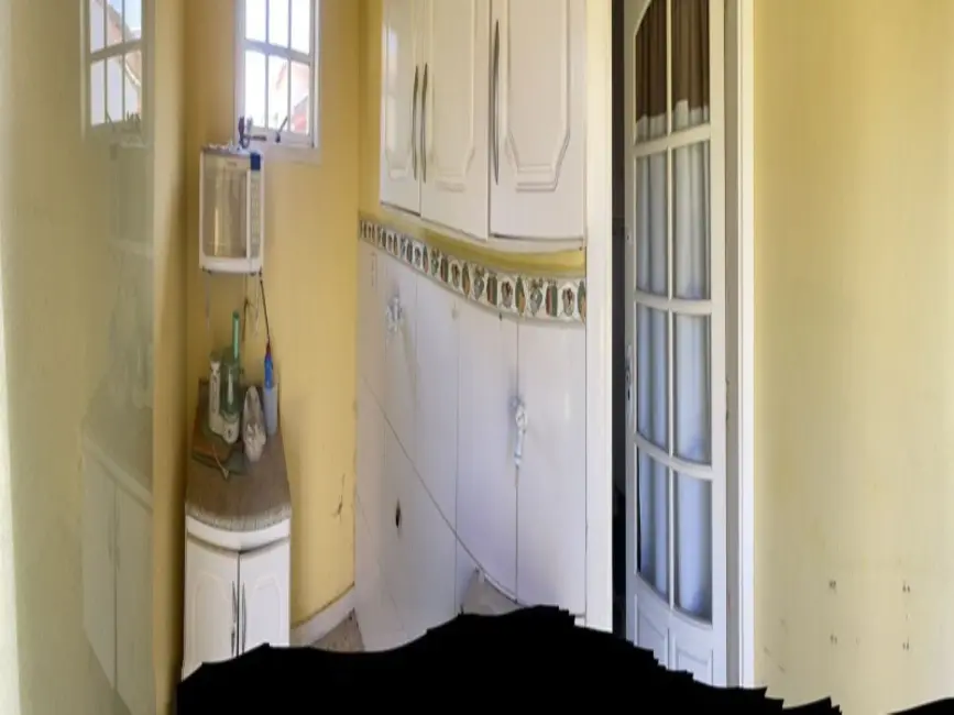 Casa de Condomínio com 3 quartos à venda, 130m2 em Cabo Frio - RJ - imagem 2 Foto 2 de Casa de Condomínio com 3 quartos à venda, 130m2 em Cabo Frio - RJ