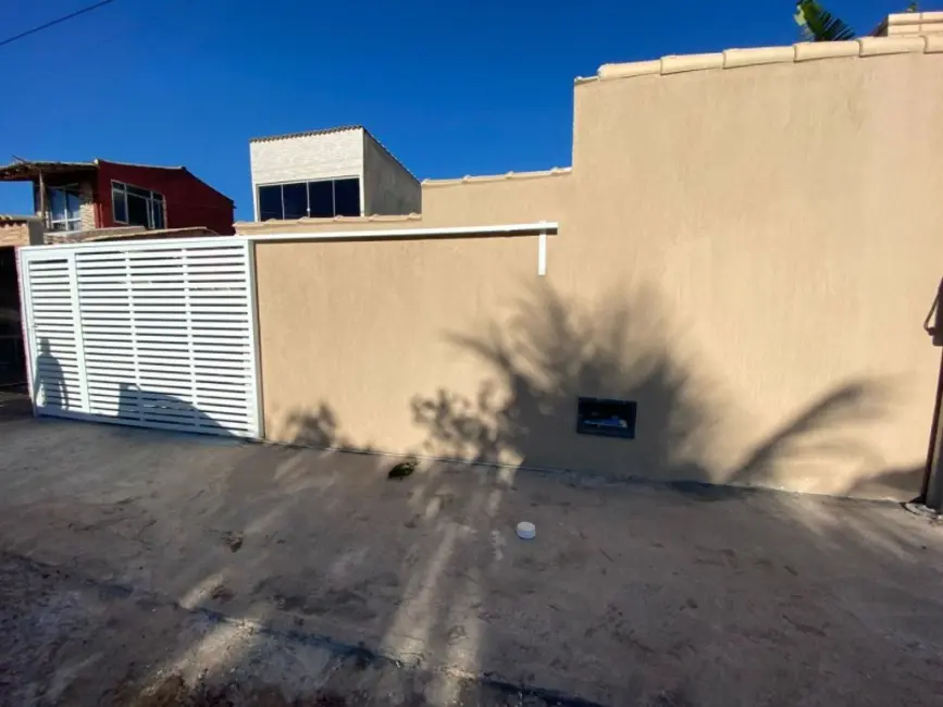 Foto 2 de Casa de Condomínio com 3 quartos à venda, 120m2 em Cabo Frio - RJ