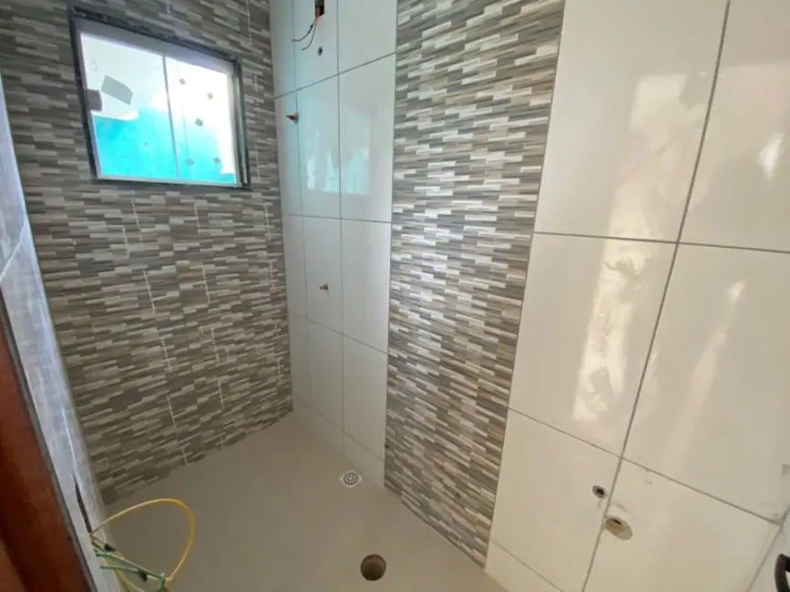 Foto 3 de Casa com 2 quartos à venda, 56m2 em Cabo Frio - RJ