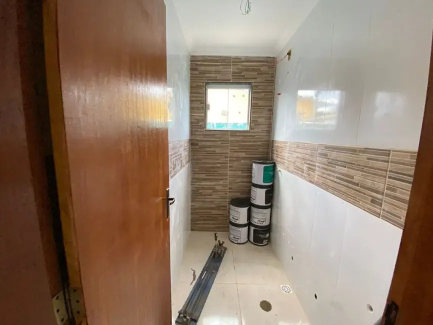 Foto 2 de Casa com 2 quartos à venda, 56m2 em Cabo Frio - RJ