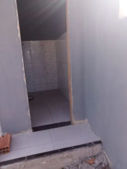 Casa de Condomínio com 2 quartos à venda, 65m2 em Cabo Frio - RJ - imagem 4 Foto 4 de Casa de Condomínio com 2 quartos à venda, 65m2 em Cabo Frio - RJ