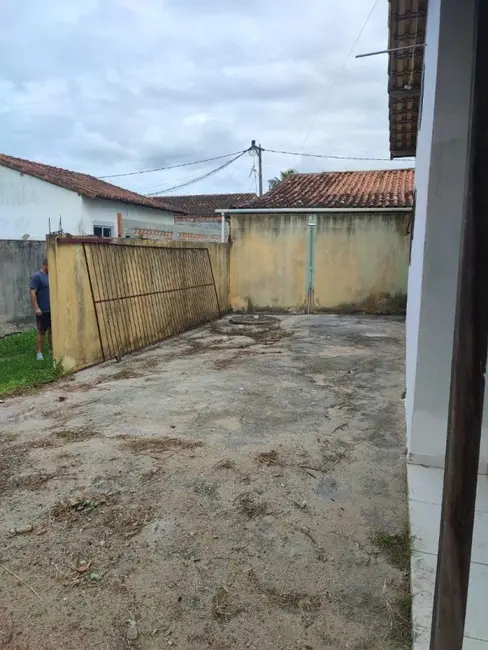 Foto 4 de Casa com 2 quartos à venda, 70m2 em Cabo Frio - RJ