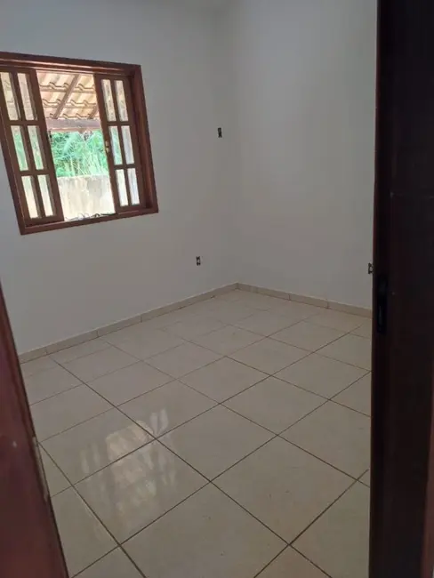 Foto 2 de Casa com 2 quartos à venda, 70m2 em Cabo Frio - RJ