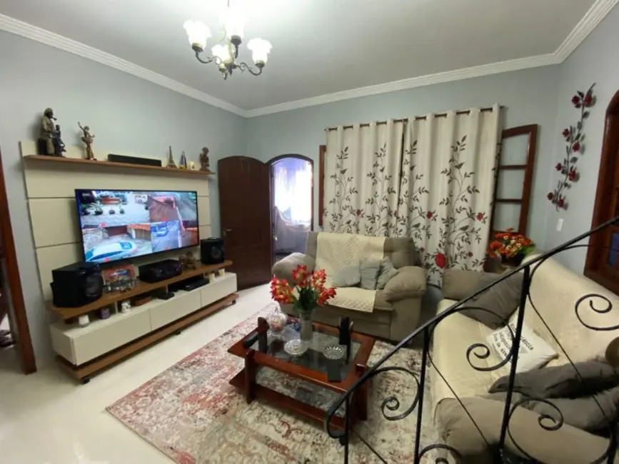 Foto 6 de Casa com 3 quartos à venda, 330m2 em Cabo Frio - RJ