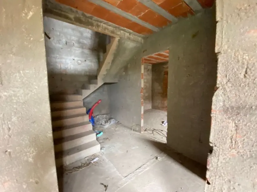 Foto 2 de Casa com 4 quartos à venda, 210m2 em Samburá (Tamoios), Cabo Frio - RJ