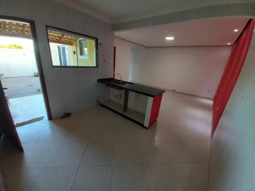 Casa com 2 quartos à venda, 85m2 em Cabo Frio - RJ - imagem 4 Foto 4 de Casa com 2 quartos à venda, 85m2 em Cabo Frio - RJ