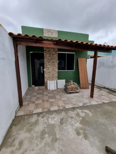 Foto 1 de Casa com 1 quarto à venda, 43m2 em Cabo Frio - RJ