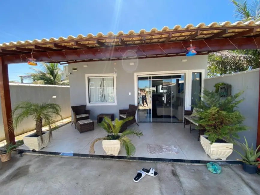 Foto 3 de Casa de Condomínio com 2 quartos à venda, 65m2 em Cabo Frio - RJ