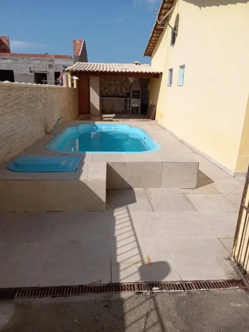 Foto 1 de Casa de Condomínio com 2 quartos à venda, 70m2 em Cabo Frio - RJ